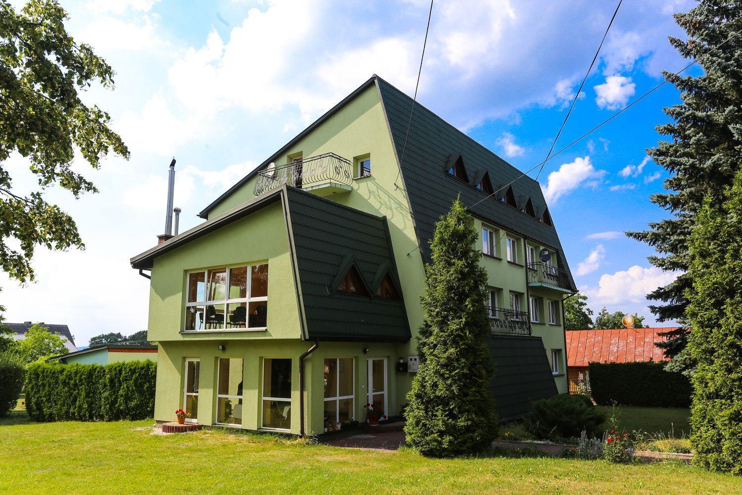 Wieczernik Dom Rekolekcyjny Ksiezy Pallotynow Swieta Katarzyna  Exteriér fotografie